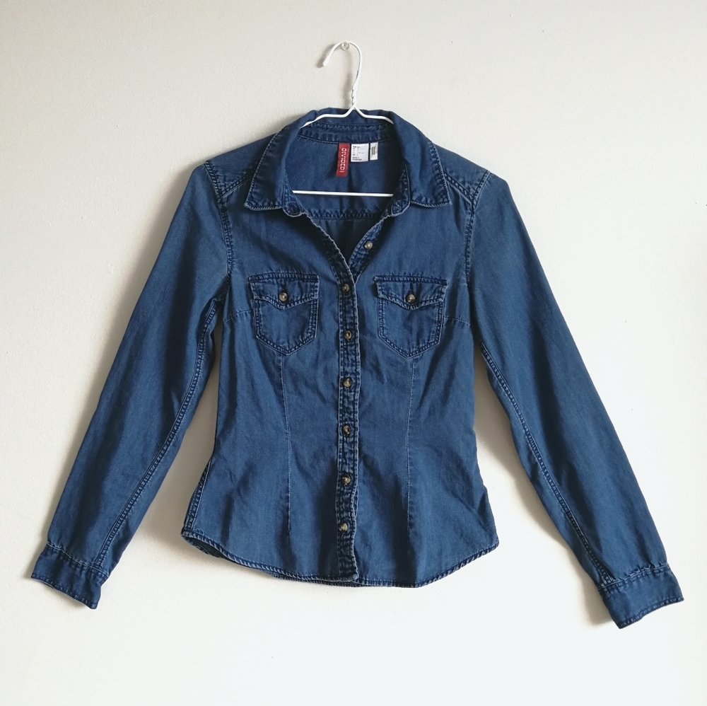 💛[3/$15] H&M Denim Button Up Shirt